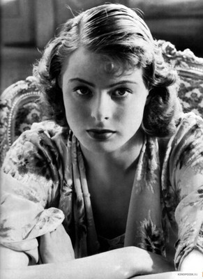 

Wall Poster Ingrid Bergman Paper Print(12 inch X 18 inch, Rolled)