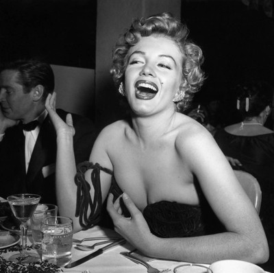

Aabhaas Wall Poster Marilyn Monoroe Paper Print(12 inch X 18 inch, Rolled)
