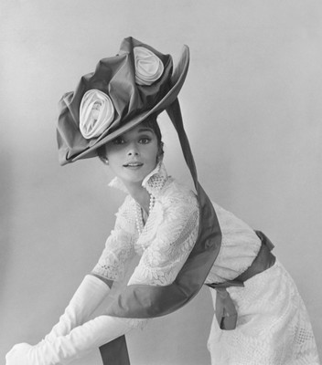

Wall Poster Audrey Hepburn Paper Print(12 inch X 18 inch, Rolled)