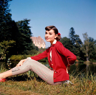 

Wall Poster Audrey Hepburn Paper Print(12 inch X 18 inch, Rolled)