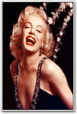 

Aabhaas Wall Poster Marilyn Monroe hollywood marvelous Paper Print(12 inch X 18 inch, Rolled)