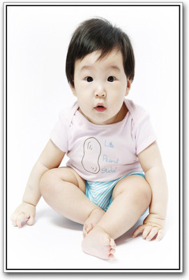 

Akhuratha Wall Poster Cute Baby Paper Print(12 inch X 18 inch, Rolled)