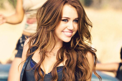 

Wall Poster Miley Cyrus Paper Print(12 inch X 18 inch, Rolled)