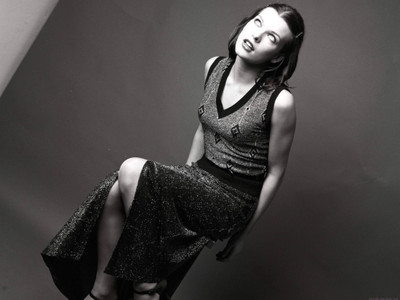 

Aabhaas Wall Poster Milla Jovovich Paper Print(12 inch X 18 inch, Rolled)
