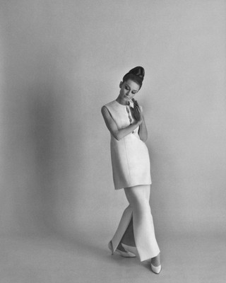 

Aabhaas Wall Poster Audrey Hepburn Paper Print(12 inch X 18 inch, Rolled)