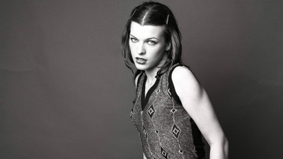 

Wall Poster Milla Jovovich Paper Print(12 inch X 18 inch, Rolled)