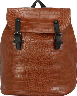

Le Cuero Magnetic Button & Zip 7 L Backpack(Brown)