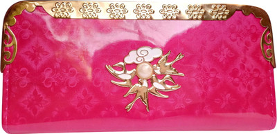 

model Party Pink Clutch