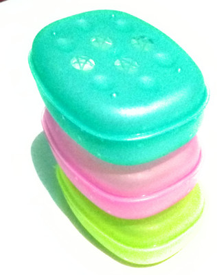 

dannu SOAP CASE with CLOSING THIS PACK, COLOR MAY VERY (SET OF 3)(Red, Blue, Pink), Blue;pink;red
