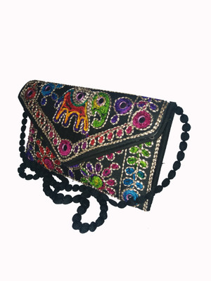 

SK NOOR Sling Bag(Black)