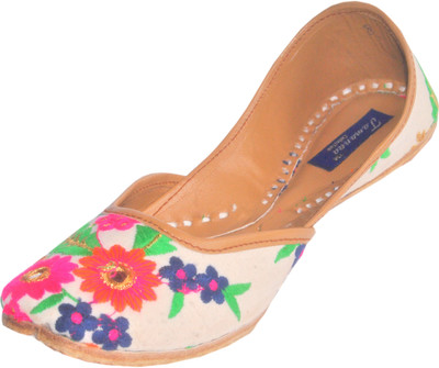 

Tamanna 3133876 Jutis For Women(Pink, Green, Multicolor5