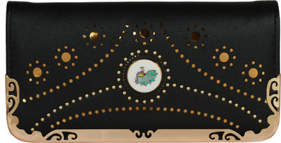

PRIMEMART Casual Black Clutch