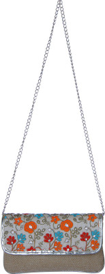 

PRIMEMART Party Gold Clutch