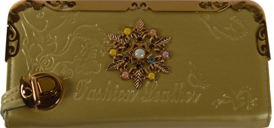 

Glitters Online Casual Gold Clutch