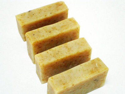 

Callista Safflower and Goat Milk Soap(100 g, Pack of 4)