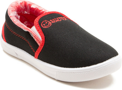 

BEGETTER The Inceptioner Boys Slip on Moccasins(Black, Black red