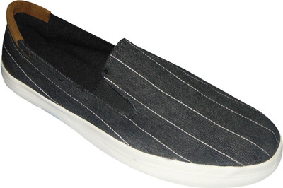 

SAE Slip On Sneakers For Men(Black