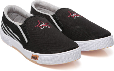 

Unistar men Canvas Shoes; 5022-Black Loafers For Men(Black