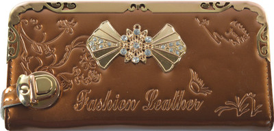 

Glitters Online Casual Brown Clutch