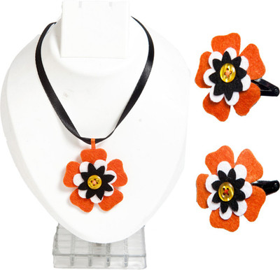 

Lill Pumpkins Halloween flower hairpins and necklace