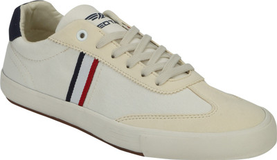 

Red Tape Men Sneakers For Men(Multicolor, White
