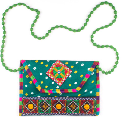 

B Design Girls Casual Green Polyester Sling Bag