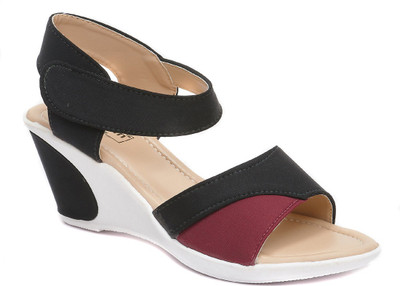 

Dolphin Miles Women Black Wedges