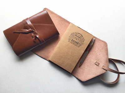 

Bullzeye Leathers Regular Journal(Medium Wrap Journal, Tan)