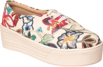 

MSC Sneakers For Women(White
