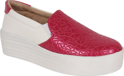 

Smart &Sleek Sneakers For Women(Multicolor, Pink