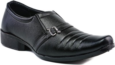 

Dolphin Miles Slip On For Men(Black