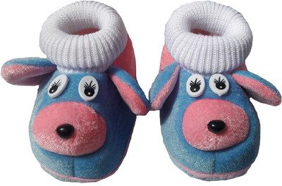 

Aayat Kids New Born Luxury Feel Booties 004 Booties(Toe to Heel Length - 12 cm Multicolor)