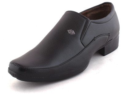 

Amanio Leather Formals Slip On For Men(Black