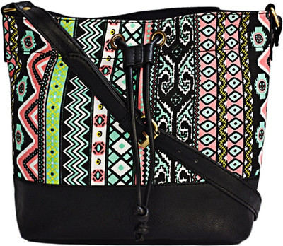 

Bagsy Malone Women Casual Black PU Sling Bag