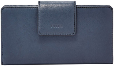 

Fossil Formal Blue Clutch