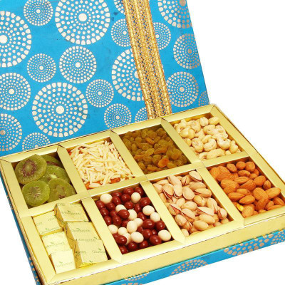 

Ghasitaram Gifts Satin 8 Part Hamper Box Combo(400)