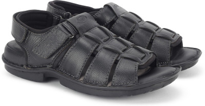 

Hush Puppies Men Black Casual