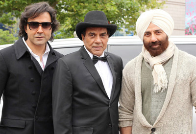 

Dharmendra Sunny Bobby family wallpaper on fine art paper 13x19 Fine Art Print(19 inch X 13 inch, Rolled)