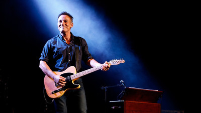 

bruce springsteen rock folk musician on LARGE PRINT 36X24 INCHES Photographic Paper(24 inch X 36 inch, Rolled)