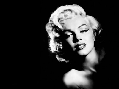 

Poster - Marilyn Monroe on LARGE PRINT 36X24 INCHES Photographic Paper(24 inch X 36 inch, Rolled)