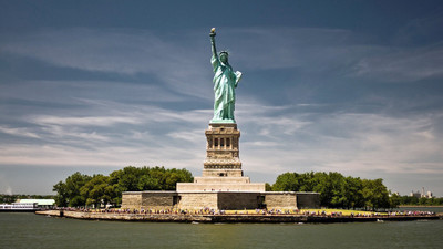 

Statue of Liberty Wonders in New York City US HD Wallpapers poster on fine art paper 13x19 Paper Print(19 inch X 13 inch, Rolled)