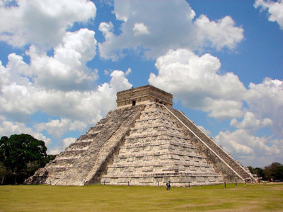 

El Castillo Chichen Itza Wonders of World Wallpaper poster on fine art paper 13x19 Fine Art Print(19 inch X 13 inch, Rolled)