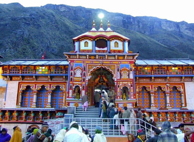 

vishnuji - badrinath-5 poster on fine art paper 13x19 Fine Art Print(19 inch X 13 inch, Rolled)