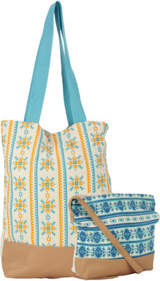 

Kanvas Katha Tote(Multicolor)
