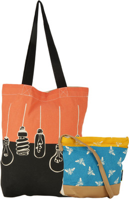 

Kanvas Katha Tote(Multicolor)