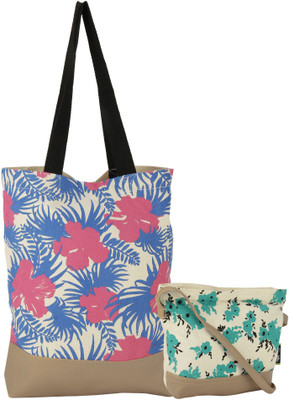 

Kanvas Katha Tote(Multicolor)