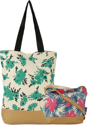 

Kanvas Katha Tote(Multicolor)