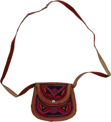 

KAMSINTERNATIONAL Hand-held Bag(Brown)