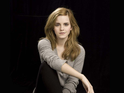 

Celebrity Emma Watson Actresses United Kingdom HD on LARGE PRINT 36X24 INCHES Photographic Paper(36 inch X 24 inch, Rolled)