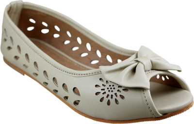 

Mega Steps Women Off White Bellies
